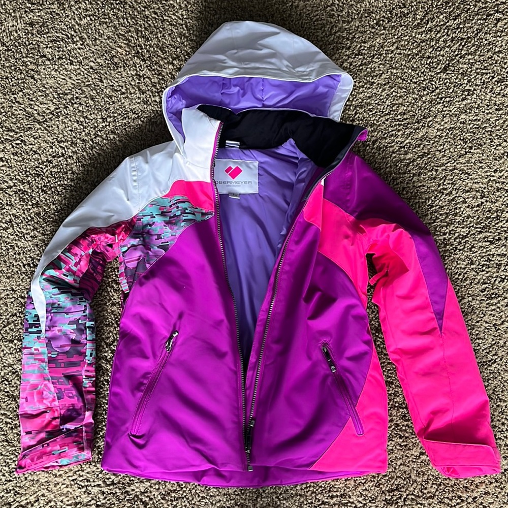 Excellent condition. Obermeyer Ski coat. Girls Large 14-16